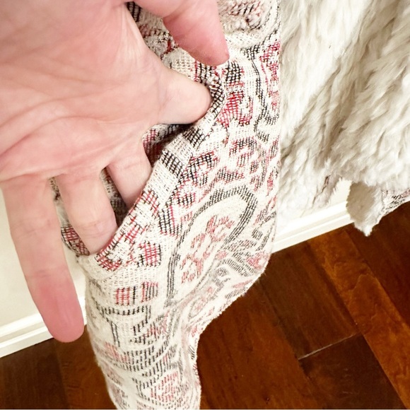 𝅺Anthropologie Hei Hei Women’s Faux Sherpa Jacquard Vest Southwestern Pattern S - Picture 9 of 10
